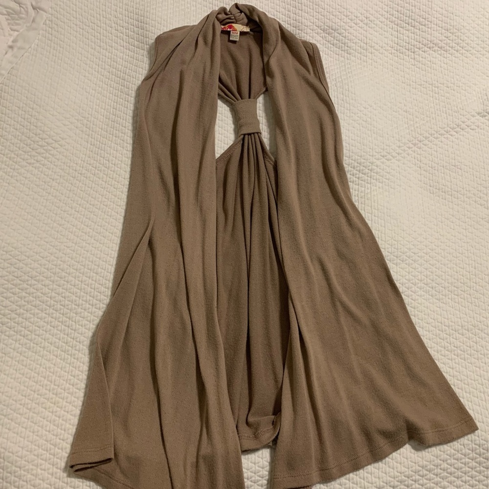 Tan Racerback Vest - Picture 2 of 4